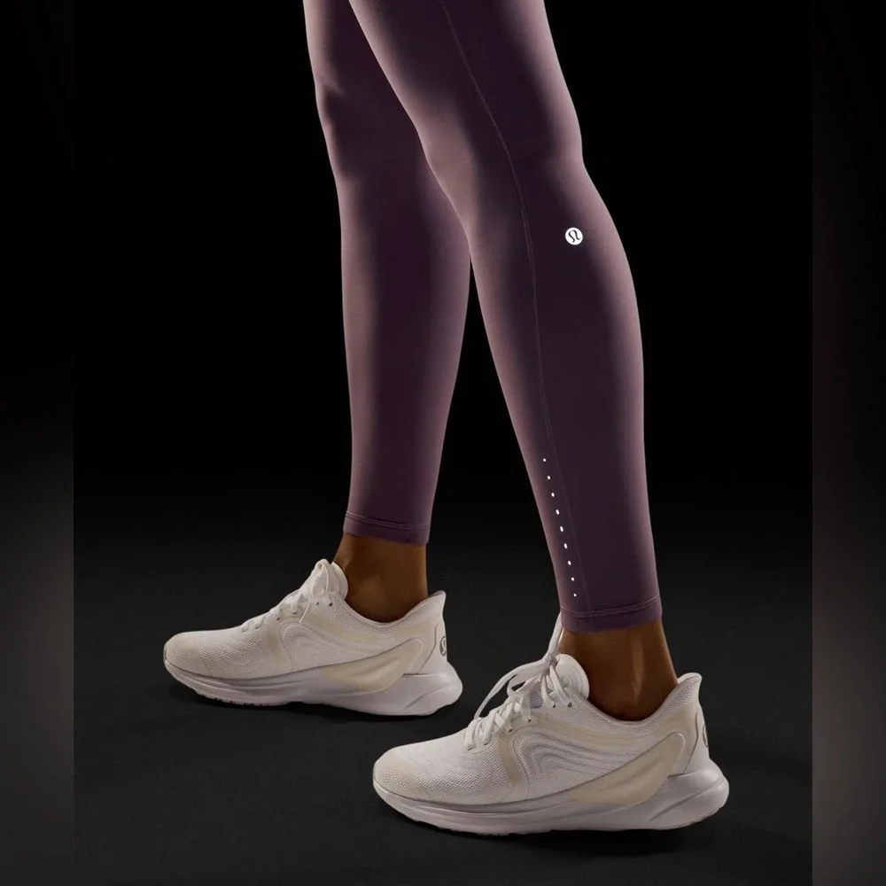 Lululemon Fast and Free High-Rise Fleece Tight 28